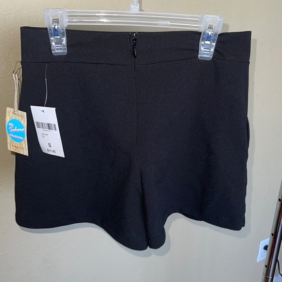 Forever 21 Skirt Shorts - Picture 2 of 2